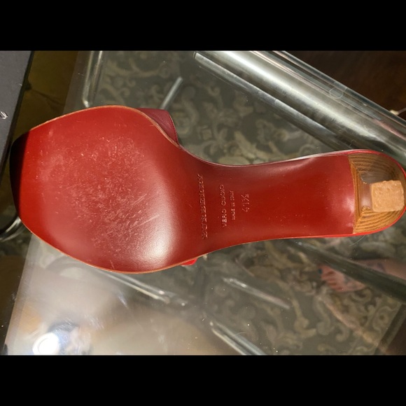 Vintage red Burberry heeled slides - Picture 5 of 7